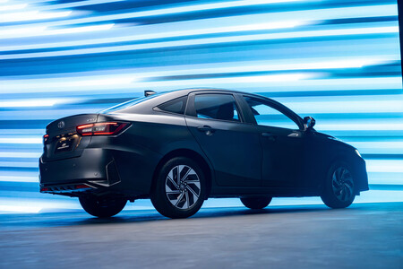 Yaris Hev