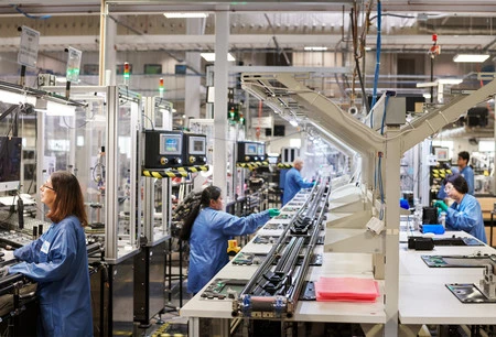 Mac Pro が製造される Apple の施設 出典: Apple