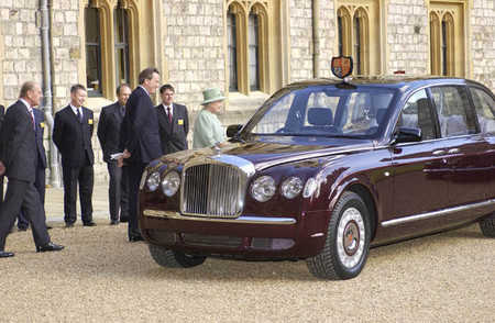 Bentley State Limousine