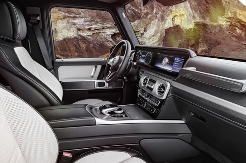¿Esto era un coche militar? El interior del Mercedes-Benz Clase G 2019 no escatima en lujos