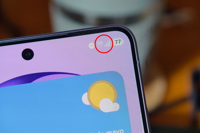 Tu móvil tiene 5G, pero internet va como en 2012: la mentira de las rayitas de la cobertura