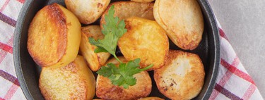 Los cocineros coinciden: “Para que las patatas asadas queden doradas, no añadas más aceite, sino 2 cucharadas de almidón de maíz” 