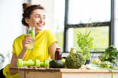 Ni detox, ni dietas milagro: la mejor dieta para ti es la que te genera adherencia