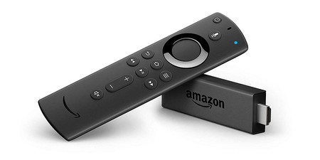 Para matar el aburrimiento de quedarte en casa, tienes de nuevo en Amazon el Fire TV Stick por sólo 24,99 euros