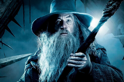 El Señor de los Anillos: Si pausas esta escena de La Comunidad del Anillo en el minuto 47 podrás ver un pequeño detalle en el bastón de Gandalf 