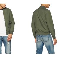 Por sólo 19,99 euros tenemos esta chaqueta bomber Jack & Jones Jornew Pacific Bomber a la venta en Amazon 