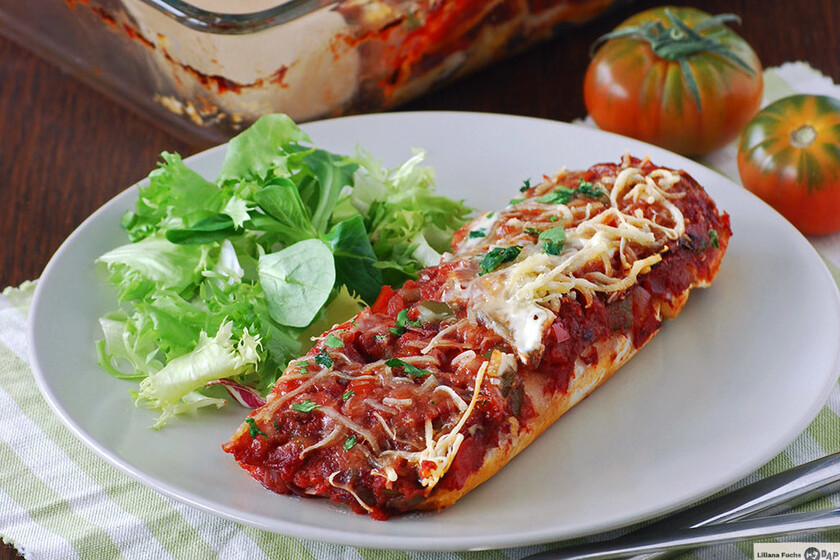 Enchiladas de pollo asado con salsa. Receta de cocina fácil, sencilla y