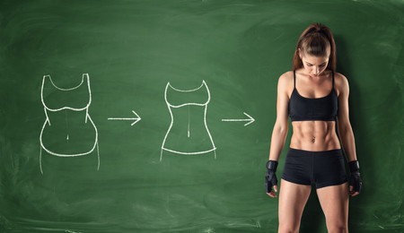 Perder peso en enero: un entrenamiento HIIT que puedes hacer en tu salón en poco tiempo