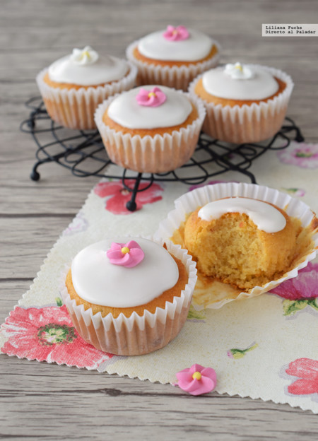 Cupcakes sencillos de albaricoque. Receta para reaprovechar mermeladas de fruta
