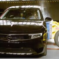 Euro NCAP pone los ADAS en el punto de mira y reparte cinco estrellas al Kia EV6, pero deja con cuatro al Opel Astra y al Peugeot 308