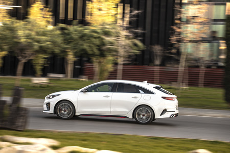 Kia ProCeed 2019 prueba contacto