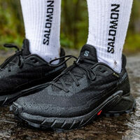 Las mejores zapatillas impermeables para correr en la lluvia las tiene Salomon y a casi mitad de precio 