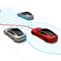 El Autopilot de Tesla ya no necesitará la confirmación del conductor para cambiar de carril
