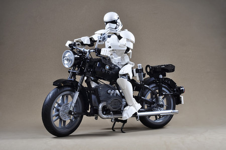 Con tu apoyo podemos conseguir una BMW R60/2, pero de Lego