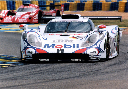Porsche 911 GT1