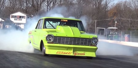 Este Chevrolet Nova tiene una avería que posiblemente tu coche no sufrirá en la vida