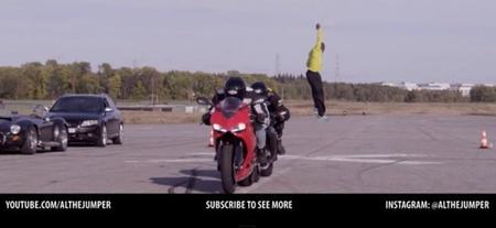 Al, el saltador, o como saltar dos motos a la vez