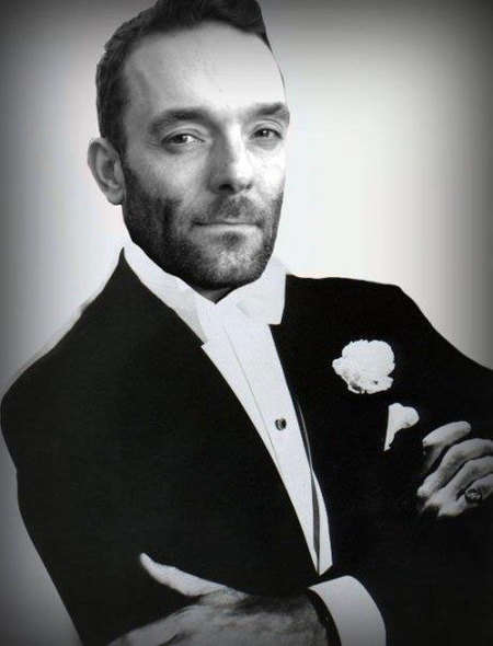 "La moda ha muerto". Entrevistamos a Alfred Besora