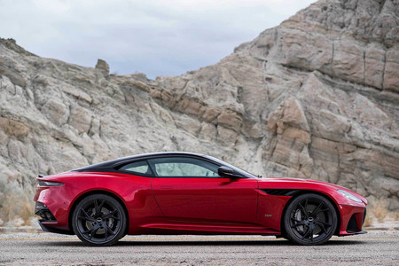 Aston Martin Db9 Superleggera 9