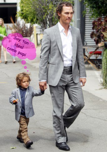 Oig que me derrito con Matthew McConaughey y su mini-él