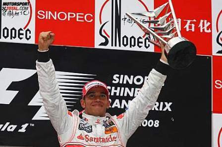 Lewis Hamilton muestra su versión más imparable en China