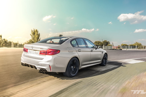 Probamos el espectacular BMW M5, un maquinón de 600 CV efectivo y divertido a partes iguales