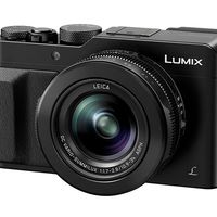 Si el envío desde Hong Kong no es problema, la Panasonic Lumix DMC-LX100 te sale por 475 euros en eBay
