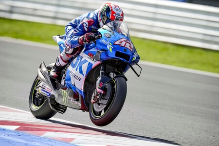 Joan Mir y Álex Rins ven brotes verde con la nueva moto de Suzuki para MotoGP: "El motor es más potente y el chasis frena mejor"