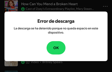 Spotify devorando todo el espacio con la descarga sin pérdida (captura de iOS)