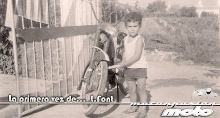 La primera vez de L.Font en una moto (bueno, un ciclomotor)