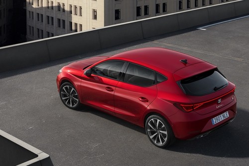 El nuevo SEAT León frente a sus rivales. ¿Conseguirá seguir siendo el rey de los coches compactos?