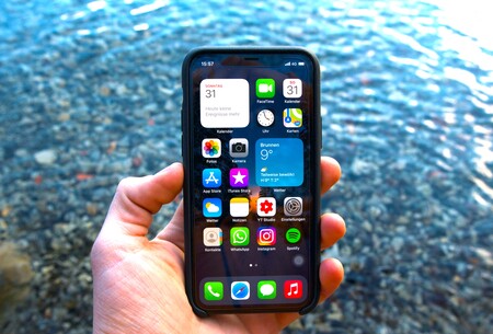 La pantalla siempre encendida llegará a dos nuevos iPhone 13 este otoño para mostrar más información de un vistazo, según Bloomberg