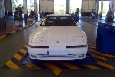 Luces diurnas en Toyota Supra