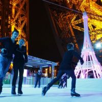 Patinar sobre hielo a 57 metros de altura... en la Torre Eiffel 