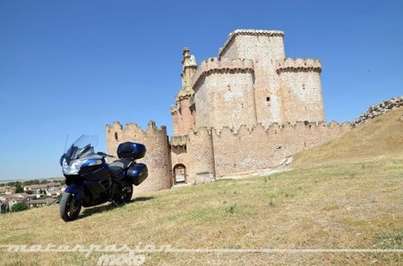 Triumph_Trophy_1200_SE