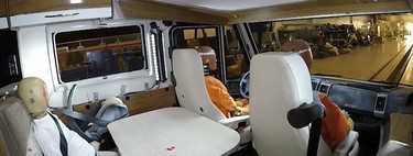 Así de espeluznante es un choque frontal a 90 km/h en una autocaravana... en vídeo y desde dentro