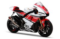 Nueva decoración de la Yamaha YZR-M1 por el 50 aniversario