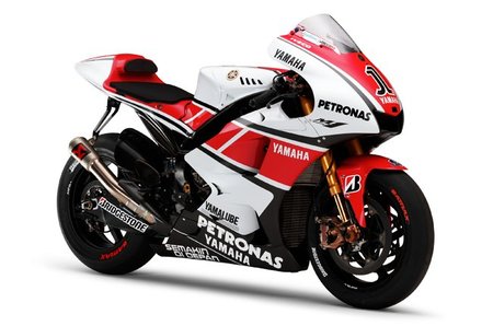 Nueva decoración de la Yamaha YZR-M1 por el 50 aniversario