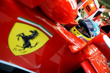 ¿Fernando Alonso atado a Ferrari hasta finales de 2018?