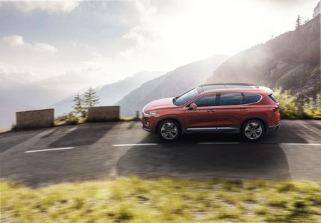 Hyundai Grand Santa Fe