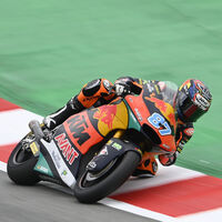 Remy Gardner encabeza otro recital de las KTM Ajo en Barcelona con Raúl Fernández muy cerca