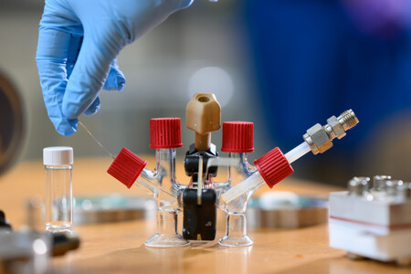 Mit Liquid Sodium Fuel Cell 01 Press 0