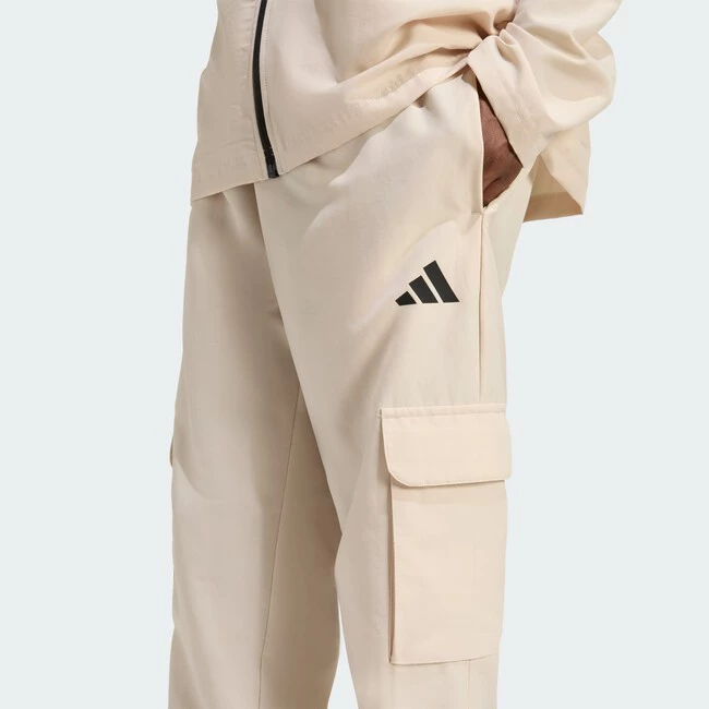 Chandal Estilo Cargo De Tejido Tecnico Sportswear Beige Ke5890 42 Detail