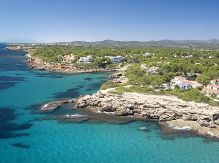 Donde Ver Eclipse Mediterraneo Espana Tarragona Pueblo Bonito Escapada Agosto Buena Comida