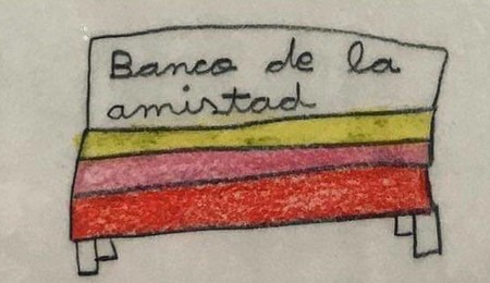El 'banco de la amistad', la petición de una niña en el buzón de sugerencias de su colegio para combatir el acoso escolar