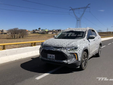 ¡Espiado! El Chevrolet Trax 2021 (¿Tracker?) ya rueda en México