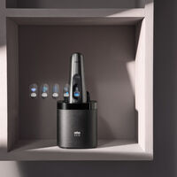 Braun introduce un microprocesador y una pantalla en su nueva afeitadora: así es la Braun Nevo que cuesta casi 700 euros