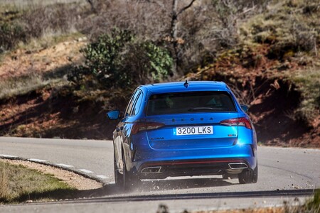 Skoda Octavia Rs Prueba Contacto 57