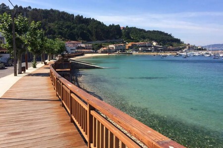 Pueblo Galicia Escapada Invierno Comida Mar Barato