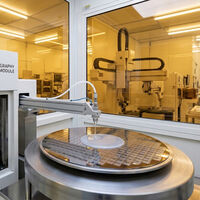 Para dominar los chips, China tiene que hacerse primero con una tecnología hiperespecializada en manos de su rival histórico: Japón